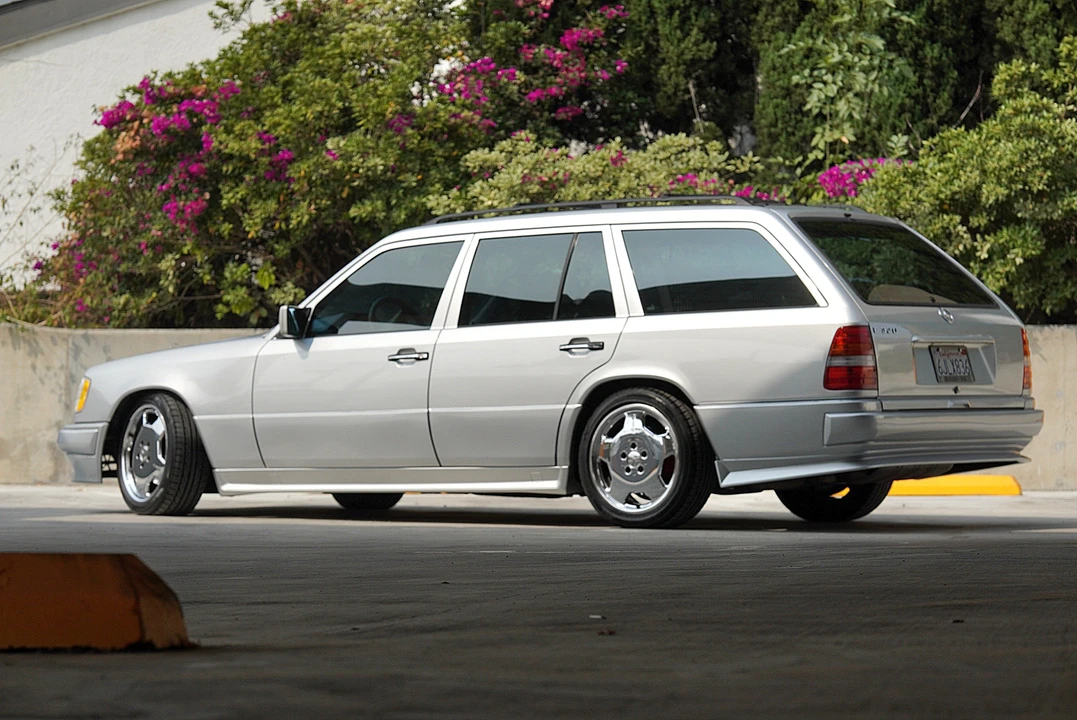 1995 Mercedes-Benz W124 E-Class - Image 28 of 31