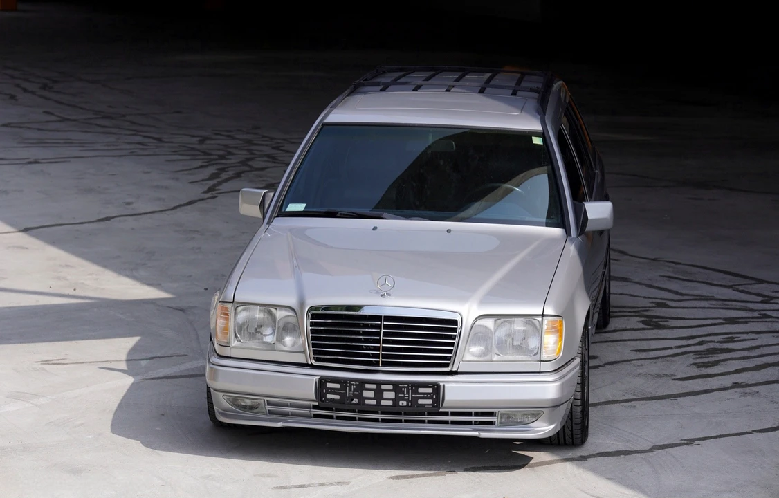 1995 Mercedes-Benz W124 E-Class - Image 7 of 31