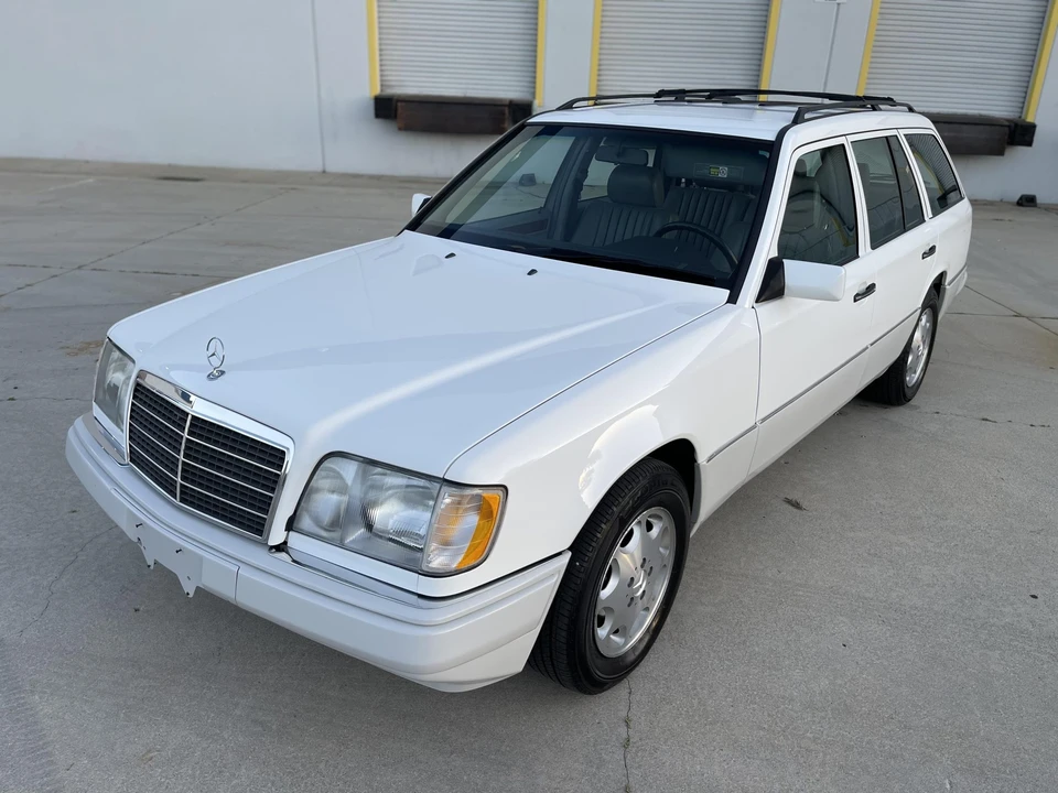 1995 Mercedes-Benz W124 E-Class - Image 10 of 31
