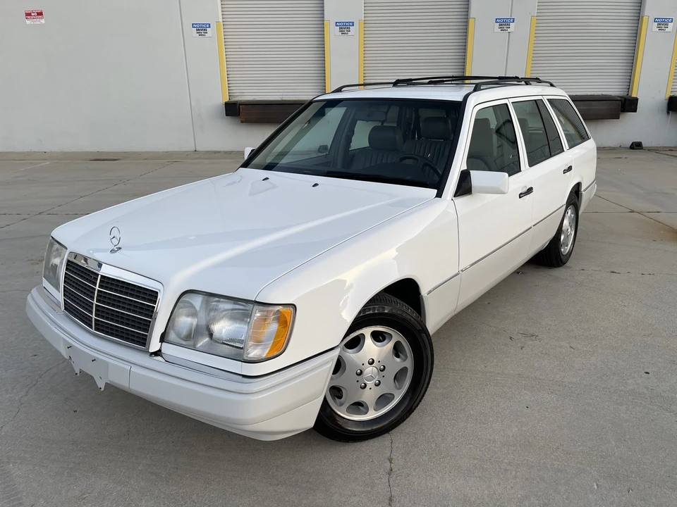 1995 Mercedes-Benz W124 E-Class - Image 3 of 31