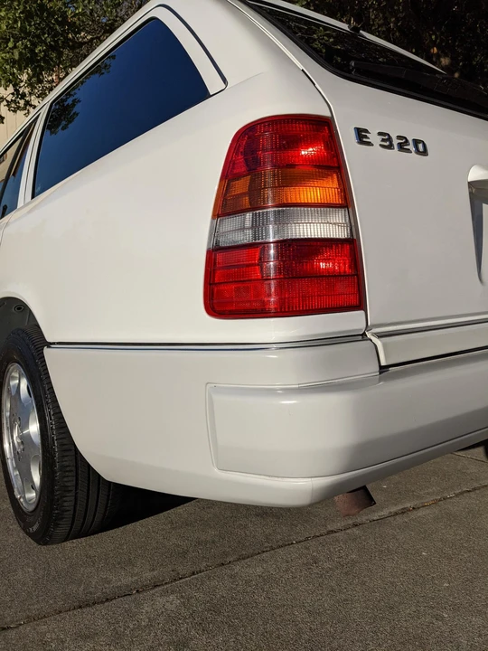 1995 Mercedes-Benz W124 E-Class - Image 26 of 31