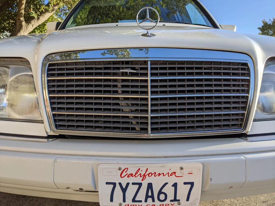 1995 Mercedes-Benz W124 E-Class - Image 16 of 31