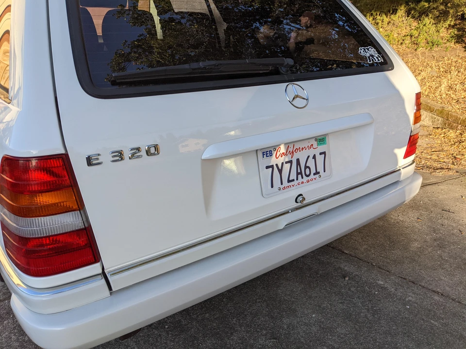 1995 Mercedes-Benz W124 E-Class - Image 27 of 31