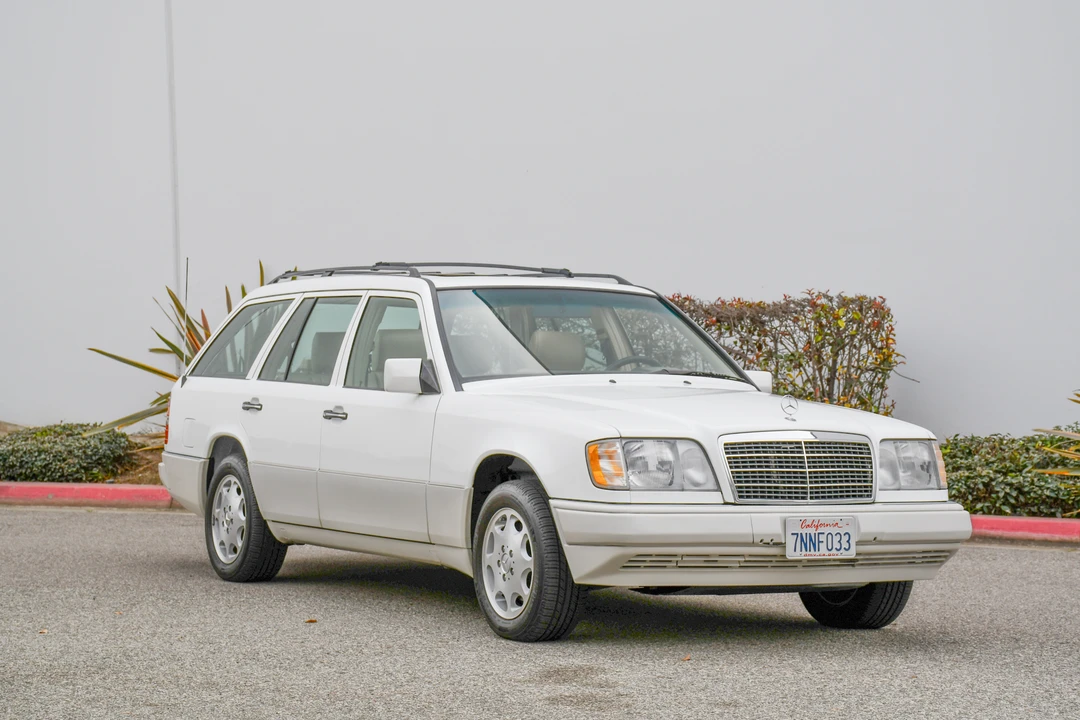 1995 Mercedes-Benz W124 E-Class - Image 11 of 31