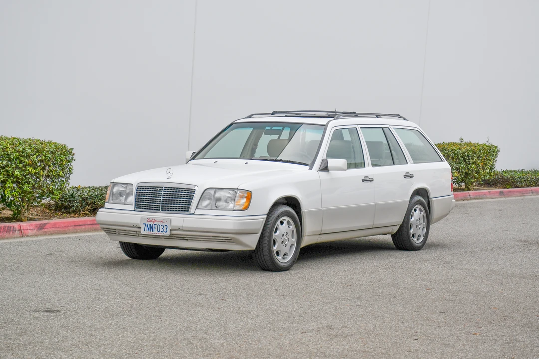 1995 Mercedes-Benz W124 E-Class - Image 3 of 31