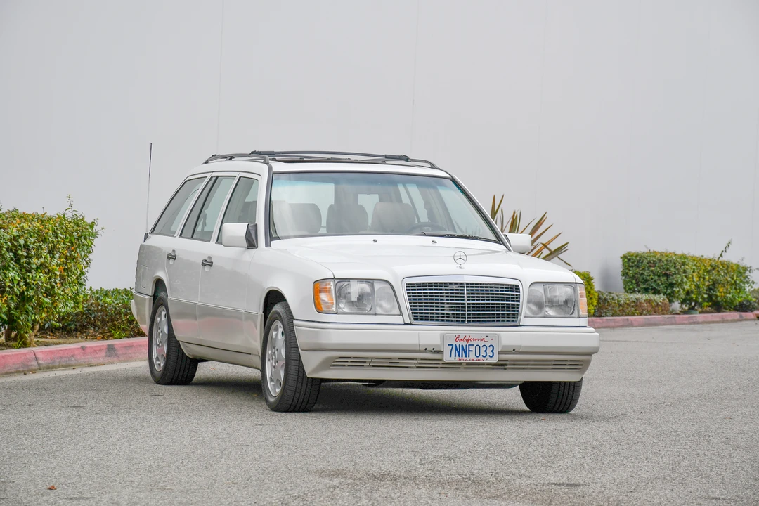 1995 Mercedes-Benz W124 E-Class - Image 9 of 31
