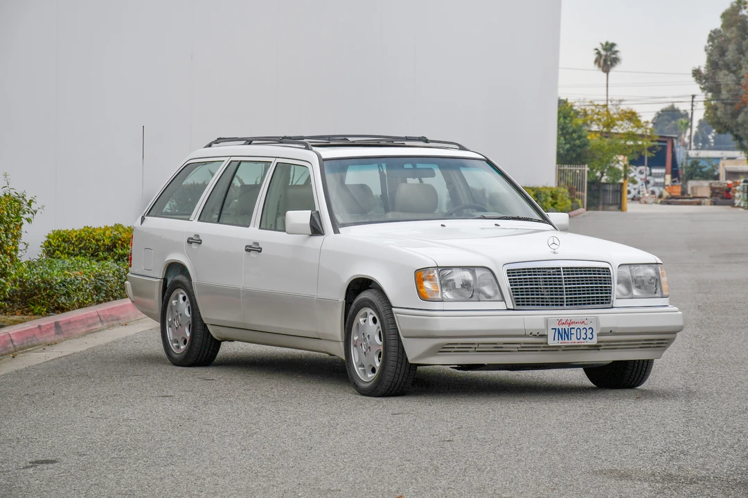 1995 Mercedes-Benz W124 E-Class - Image 10 of 31