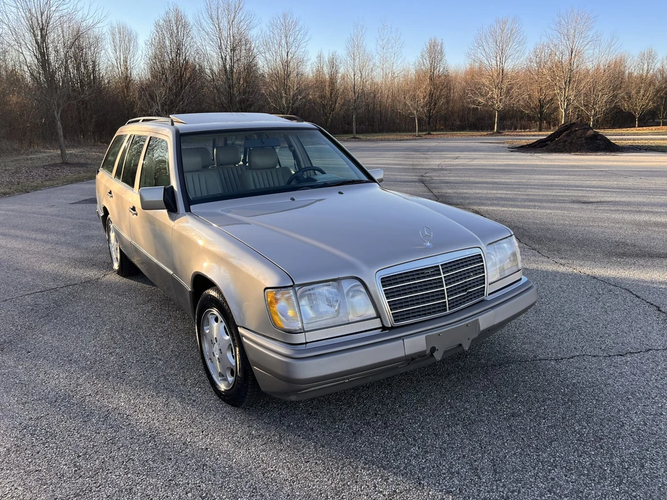 1995 Mercedes-Benz W124 E-Class - Image 5 of 31