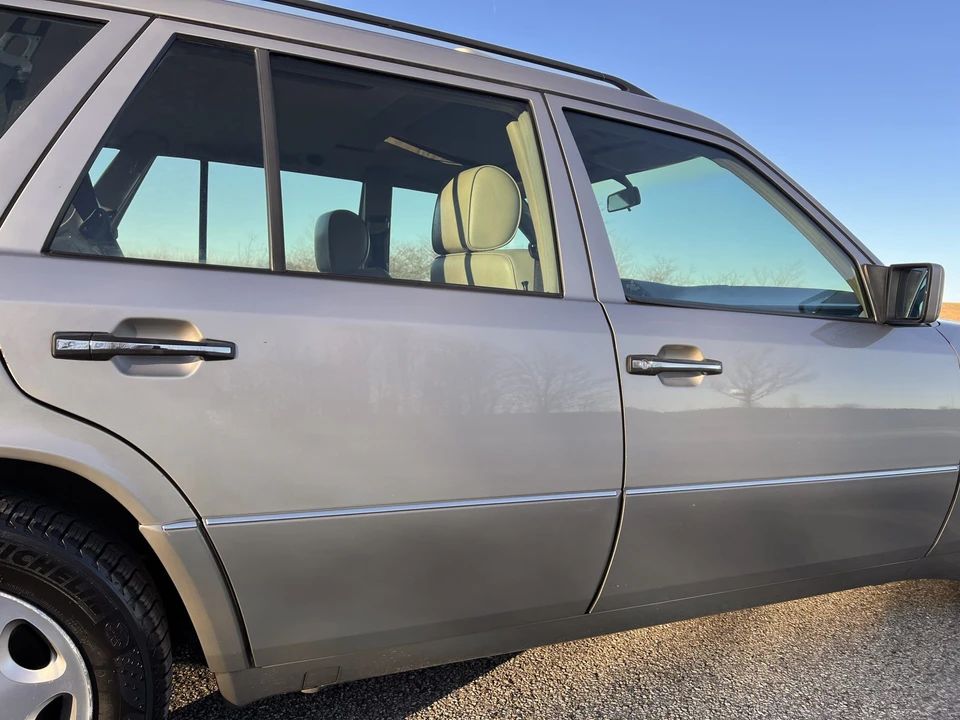 1995 Mercedes-Benz W124 E-Class - Image 30 of 31
