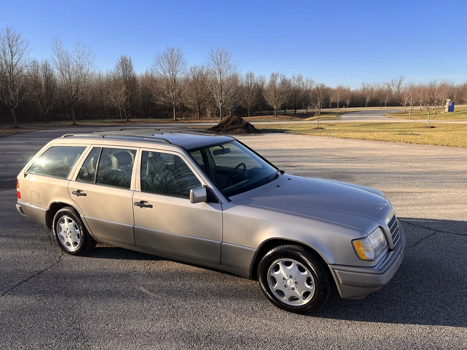 1995 Mercedes-Benz W124 E-Class - Image 7 of 31