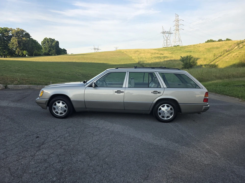 1995 Mercedes-Benz W124 E-Class - Image 29 of 31