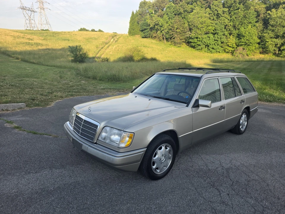 1995 Mercedes-Benz W124 E-Class - Image 28 of 31