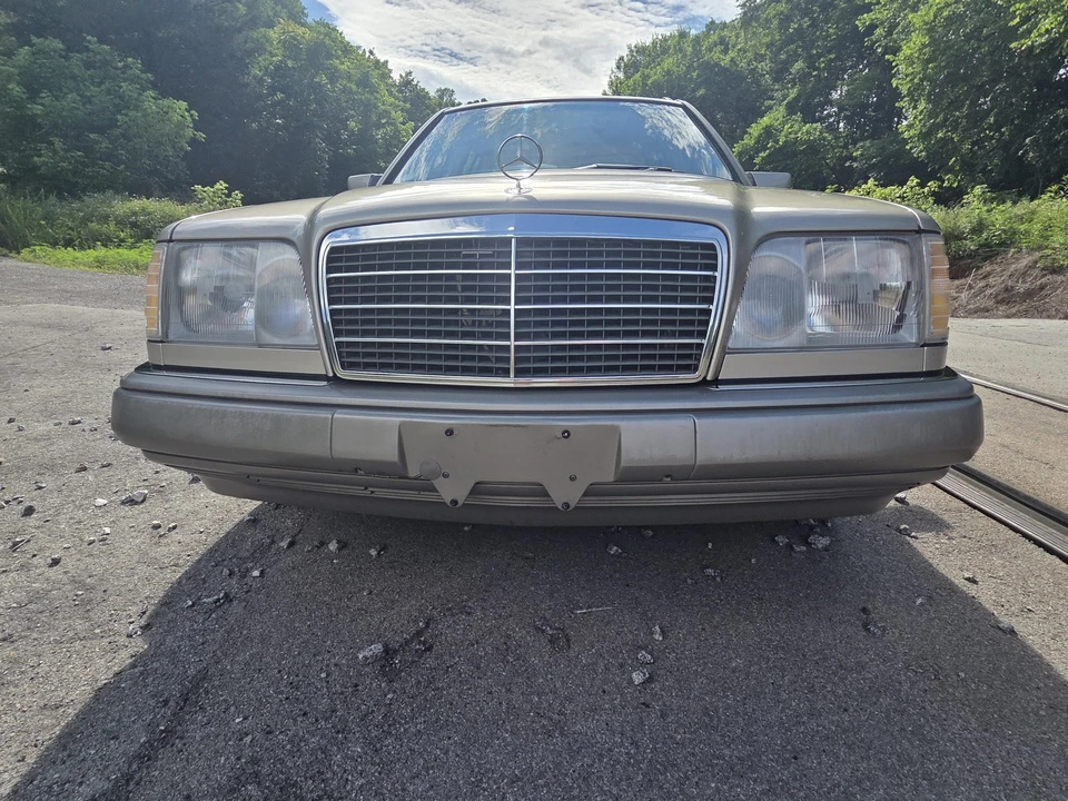 1995 Mercedes-Benz W124 E-Class - Image 27 of 31
