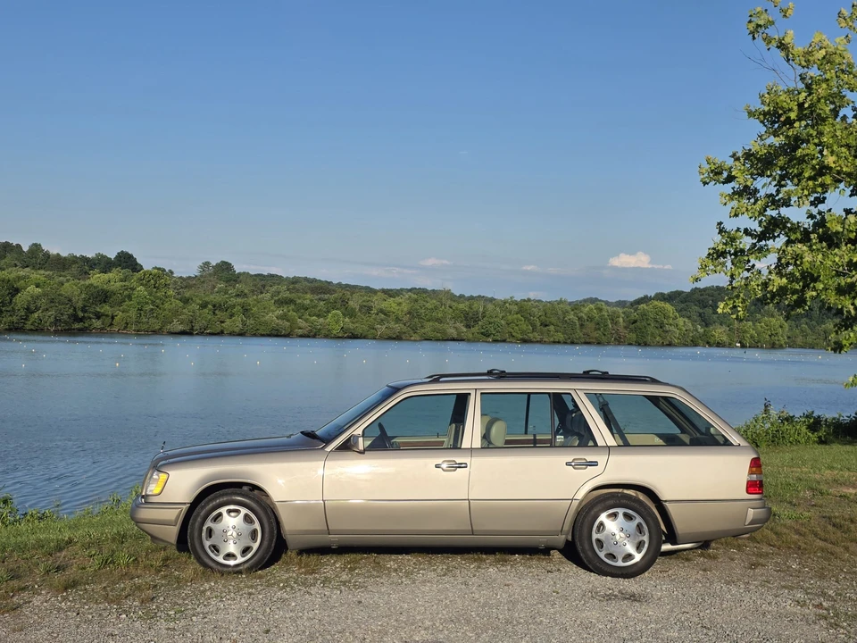 1995 Mercedes-Benz W124 E-Class - Image 6 of 31