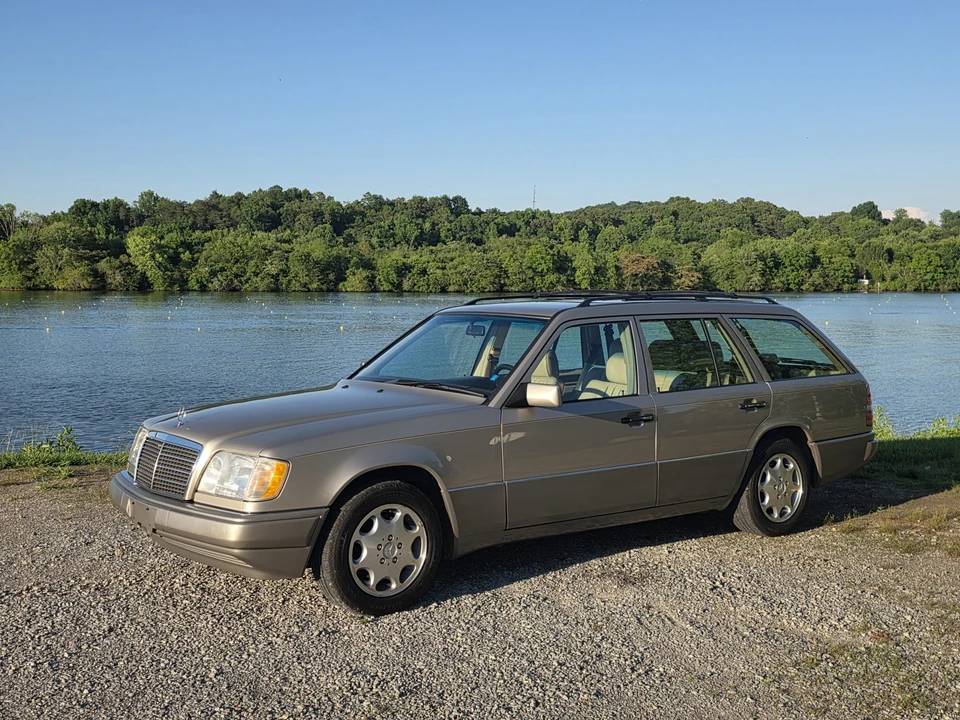 1995 Mercedes-Benz W124 E-Class - Image 5 of 31