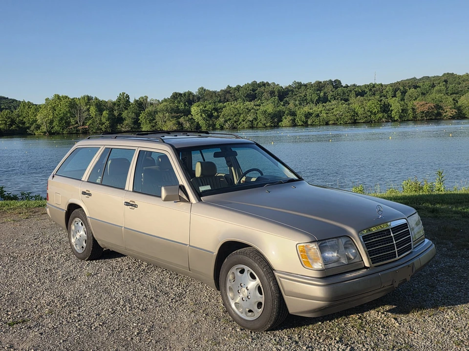 1995 Mercedes-Benz W124 E-Class - Image 14 of 31