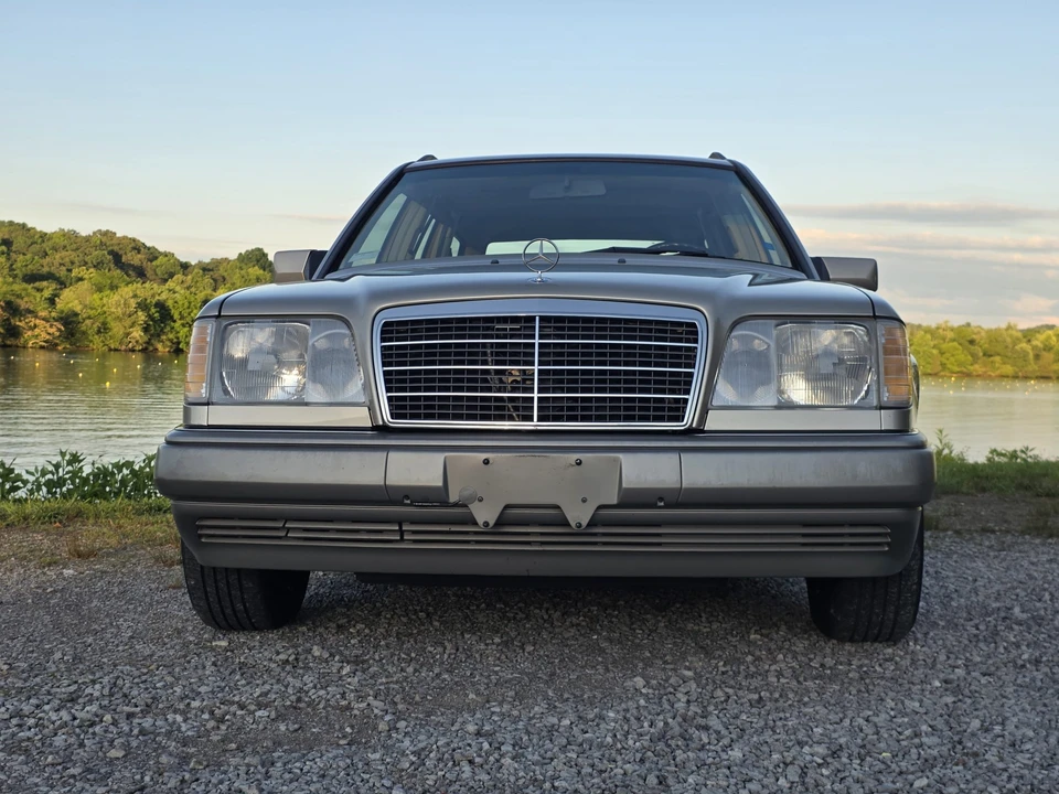 1995 Mercedes-Benz W124 E-Class - Image 19 of 31
