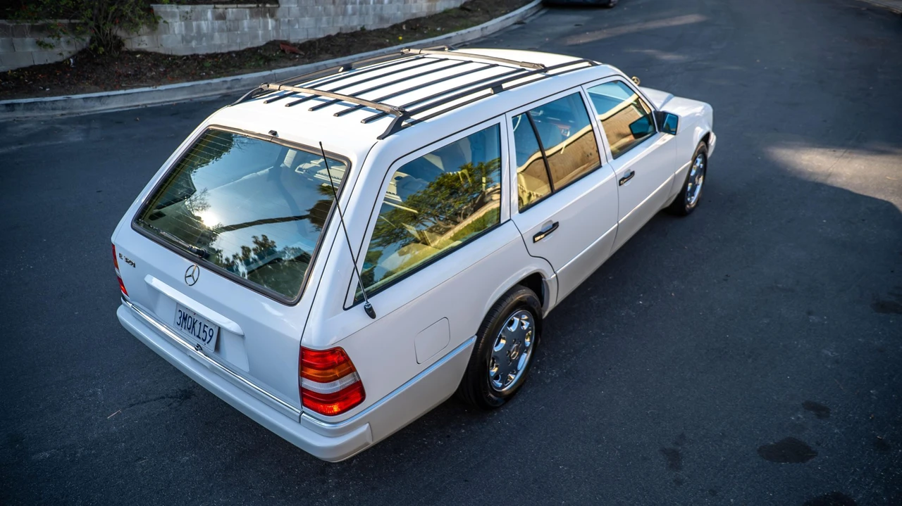1995 Mercedes-Benz W124 E-Class - Image 16 of 31