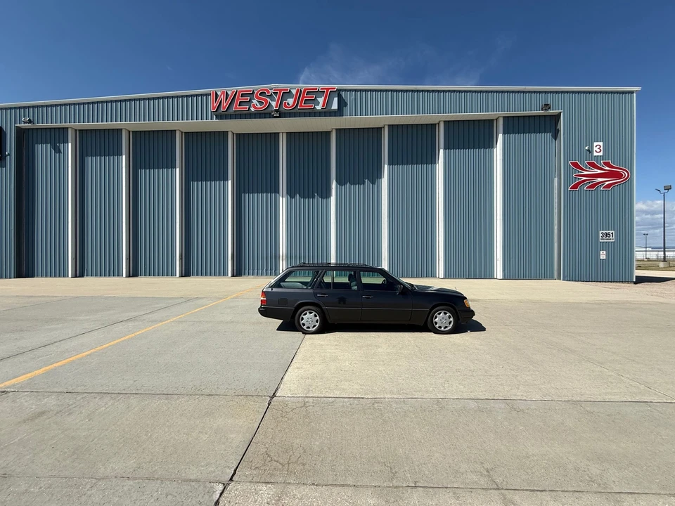 1995 Mercedes-Benz W124 E-Class - Image 23 of 31