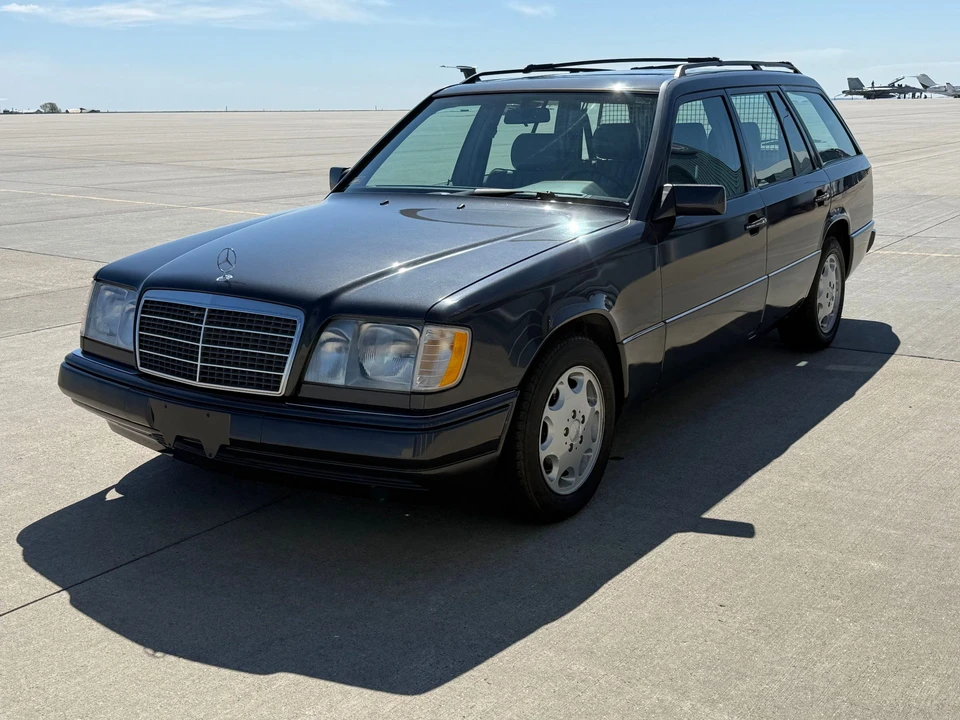 1995 Mercedes-Benz W124 E-Class - Image 8 of 31