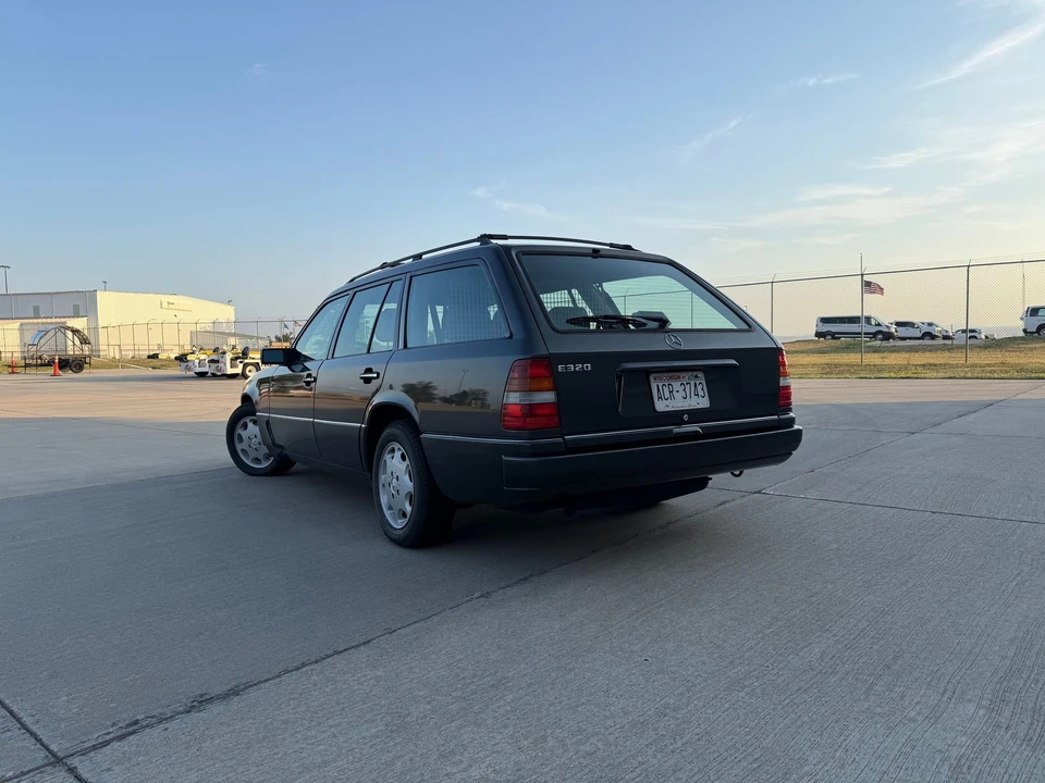1995 Mercedes-Benz W124 E-Class - Image 31 of 31