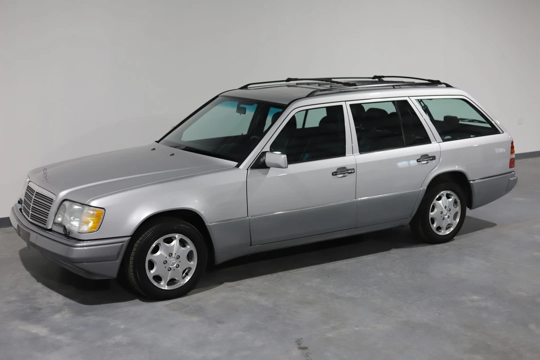 1995 Mercedes-Benz W124 E-Class - Image 8 of 31
