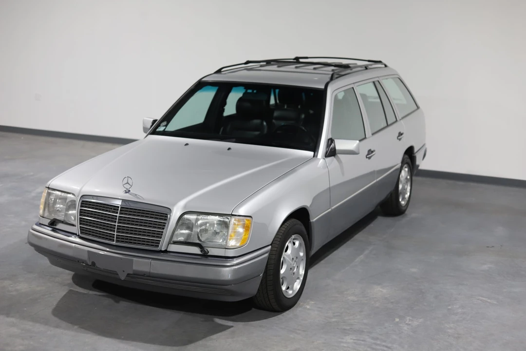 1995 Mercedes-Benz W124 E-Class - Image 11 of 31