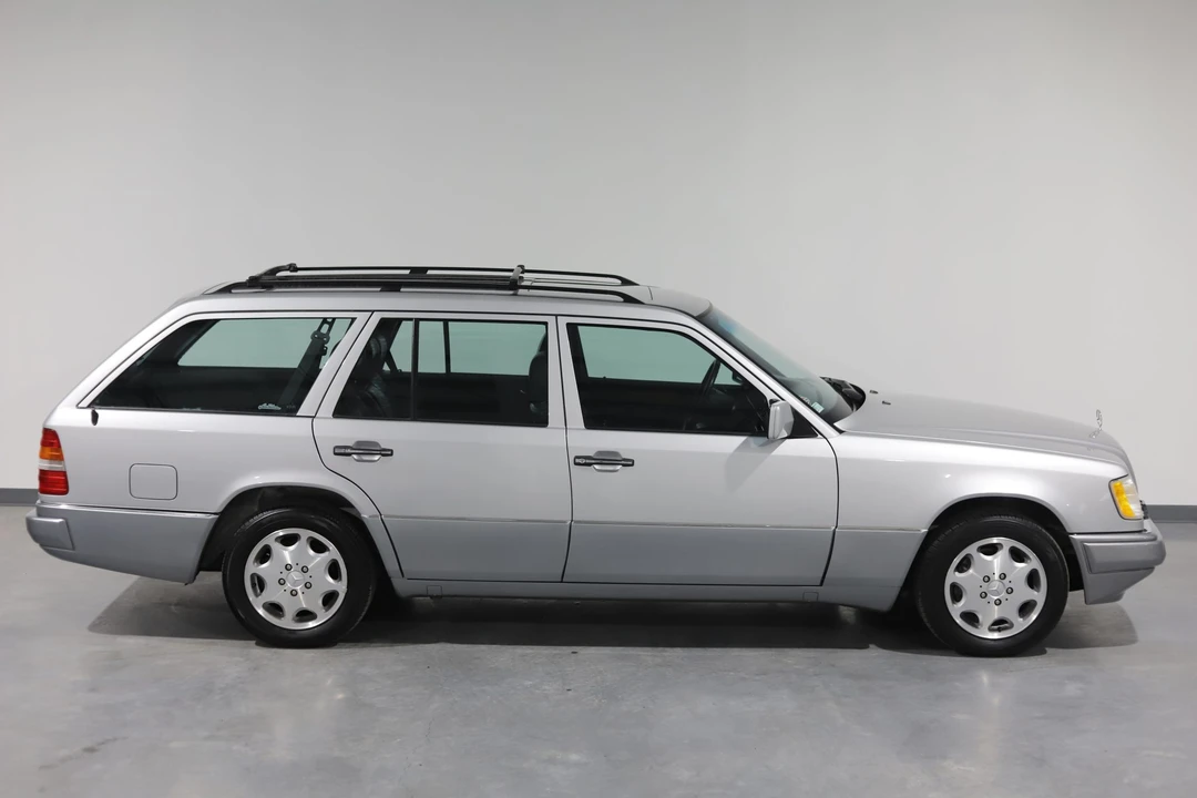 1995 Mercedes-Benz W124 E-Class - Image 23 of 31