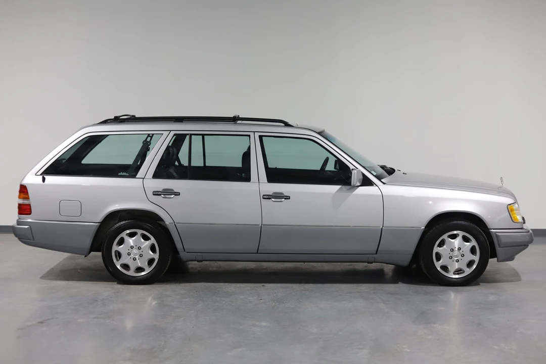 1995 Mercedes-Benz W124 E-Class - Image 22 of 31