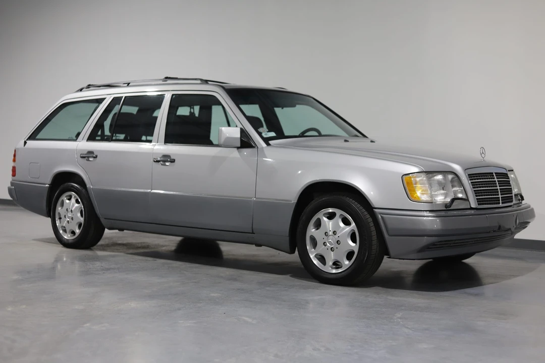 1995 Mercedes-Benz W124 E-Class - Image 18 of 31