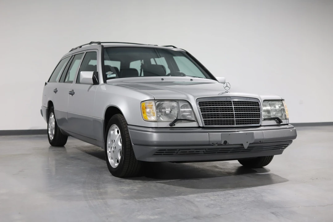 1995 Mercedes-Benz W124 E-Class - Image 17 of 31