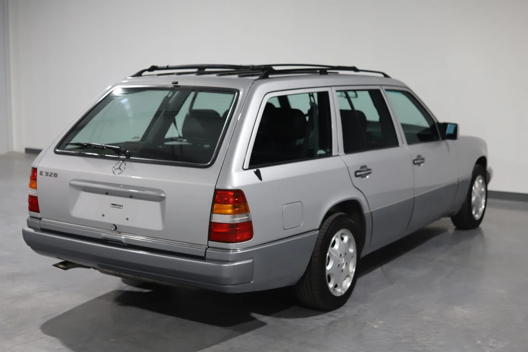 1995 Mercedes-Benz W124 E-Class - Image 28 of 31