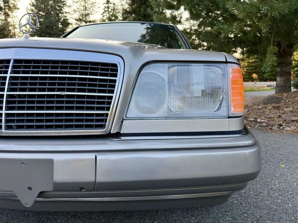 1995 Mercedes-Benz W124 E-Class - Image 17 of 31