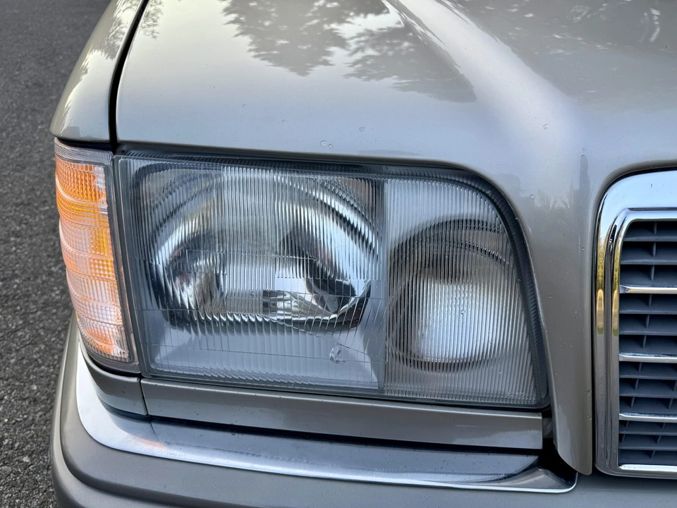 1995 Mercedes-Benz W124 E-Class - Image 18 of 31
