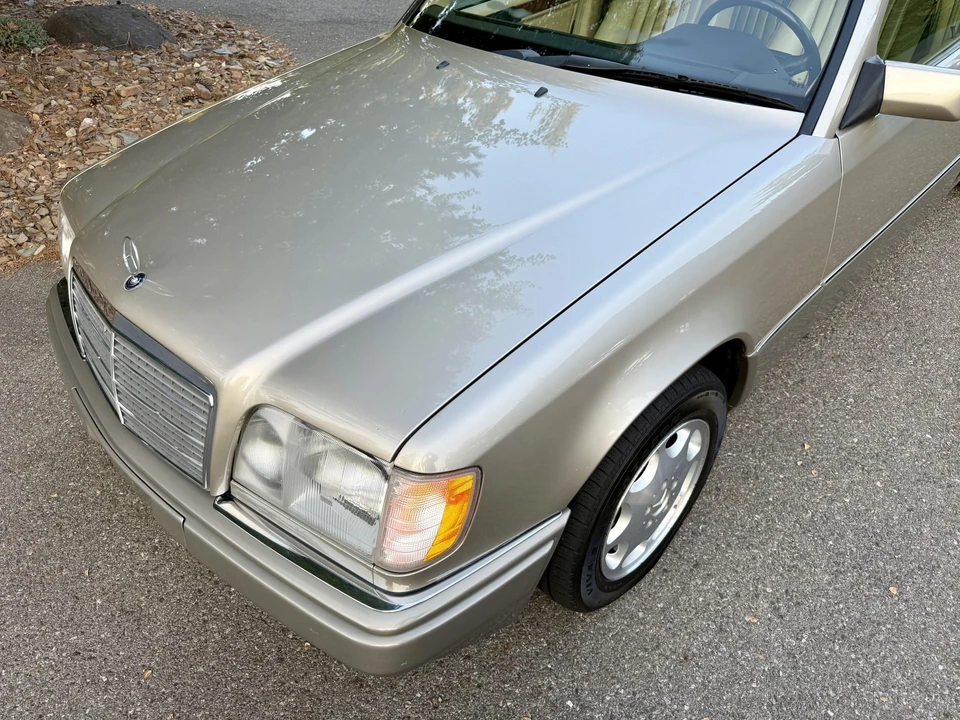 1995 Mercedes-Benz W124 E-Class - Image 21 of 31