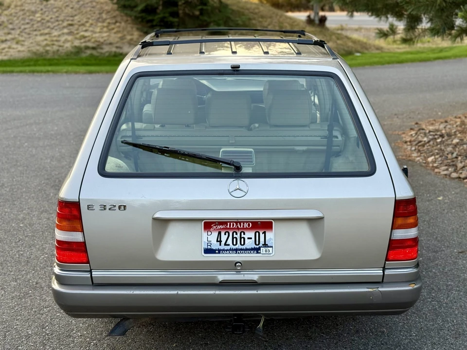 1995 Mercedes-Benz W124 E-Class - Image 9 of 31