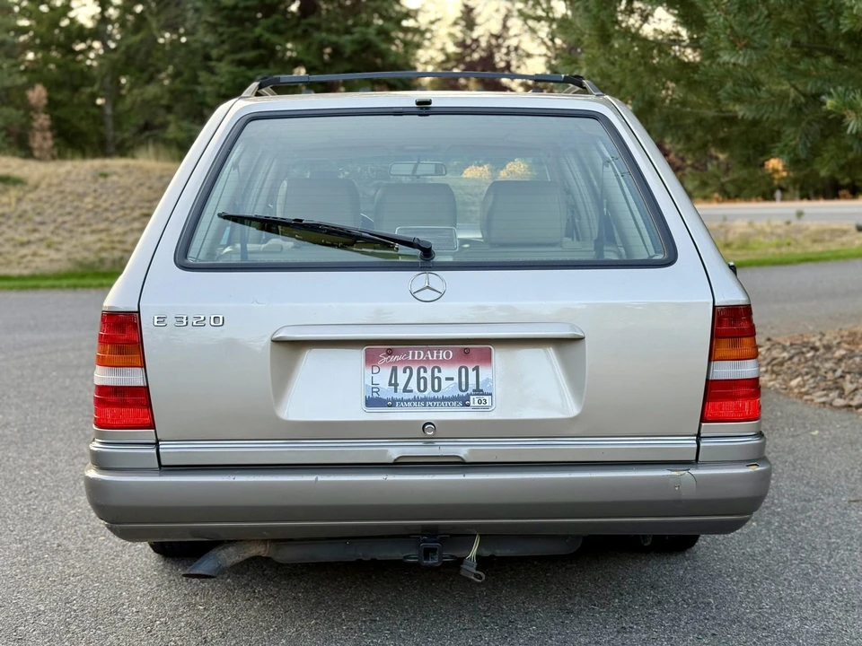 1995 Mercedes-Benz W124 E-Class - Image 10 of 31