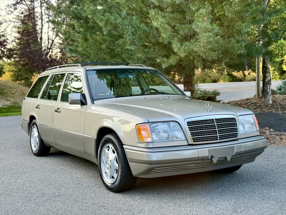 1995 Mercedes-Benz W124 E-Class - Image 4 of 31