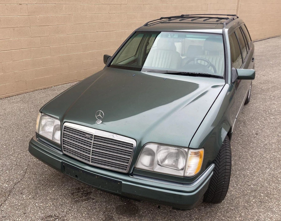 1995 Mercedes-Benz W124 E-Class - Image 2 of 31
