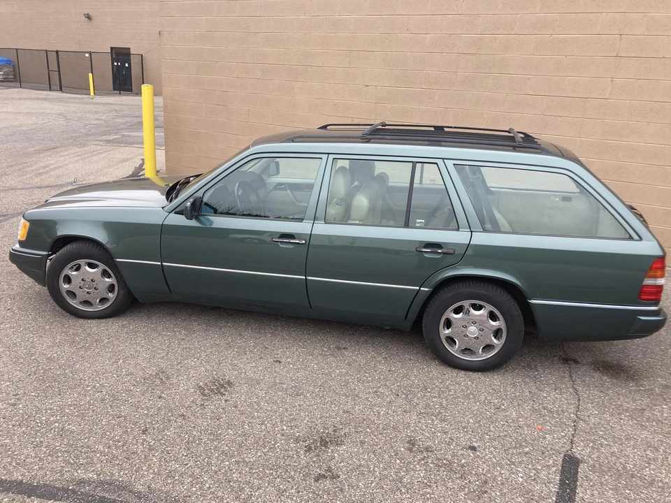 1995 Mercedes-Benz W124 E-Class - Image 5 of 31