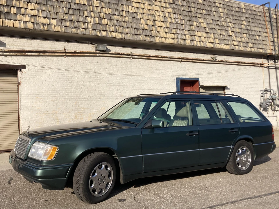 1995 Mercedes-Benz W124 E-Class - Image 10 of 31