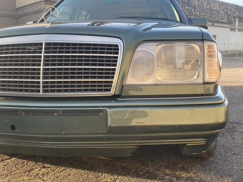 1995 Mercedes-Benz W124 E-Class - Image 17 of 31