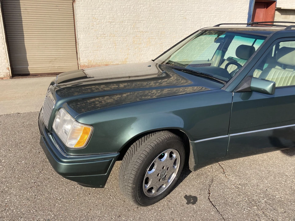 1995 Mercedes-Benz W124 E-Class - Image 18 of 31
