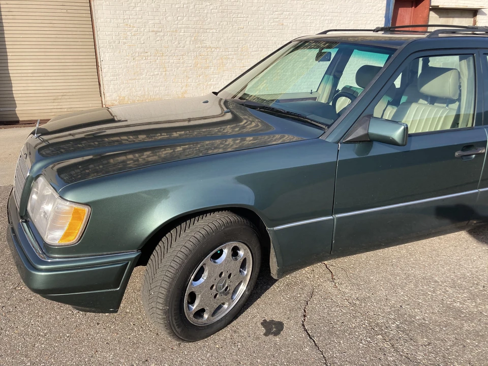 1995 Mercedes-Benz W124 E-Class - Image 19 of 31