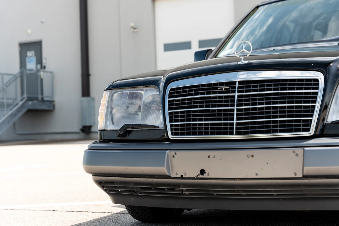 1995 Mercedes-Benz W124 E-Class - Image 26 of 31