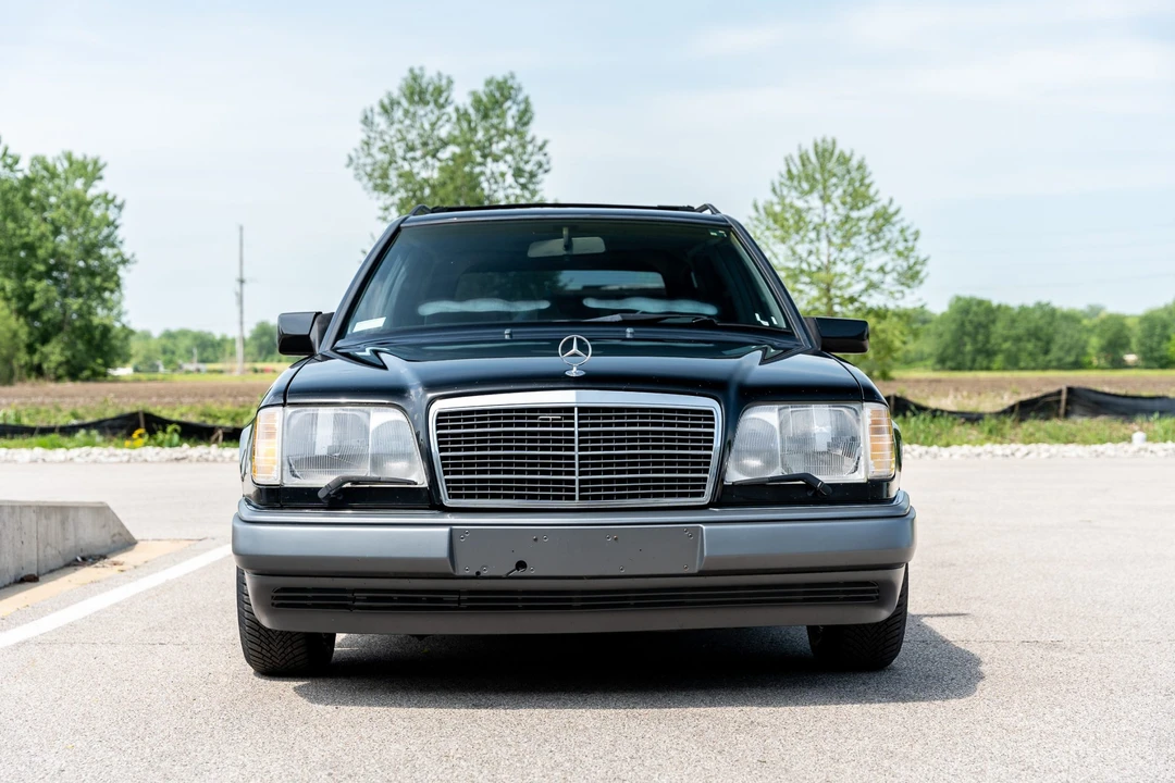1995 Mercedes-Benz W124 E-Class - Image 22 of 31
