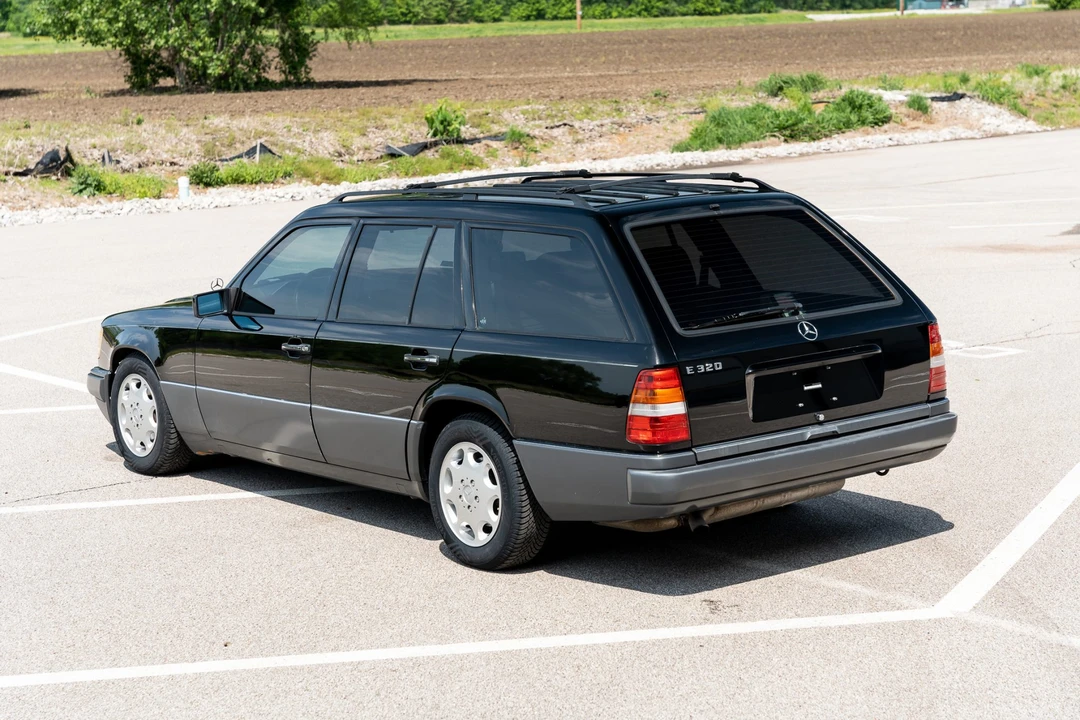 1995 Mercedes-Benz W124 E-Class - Image 8 of 31