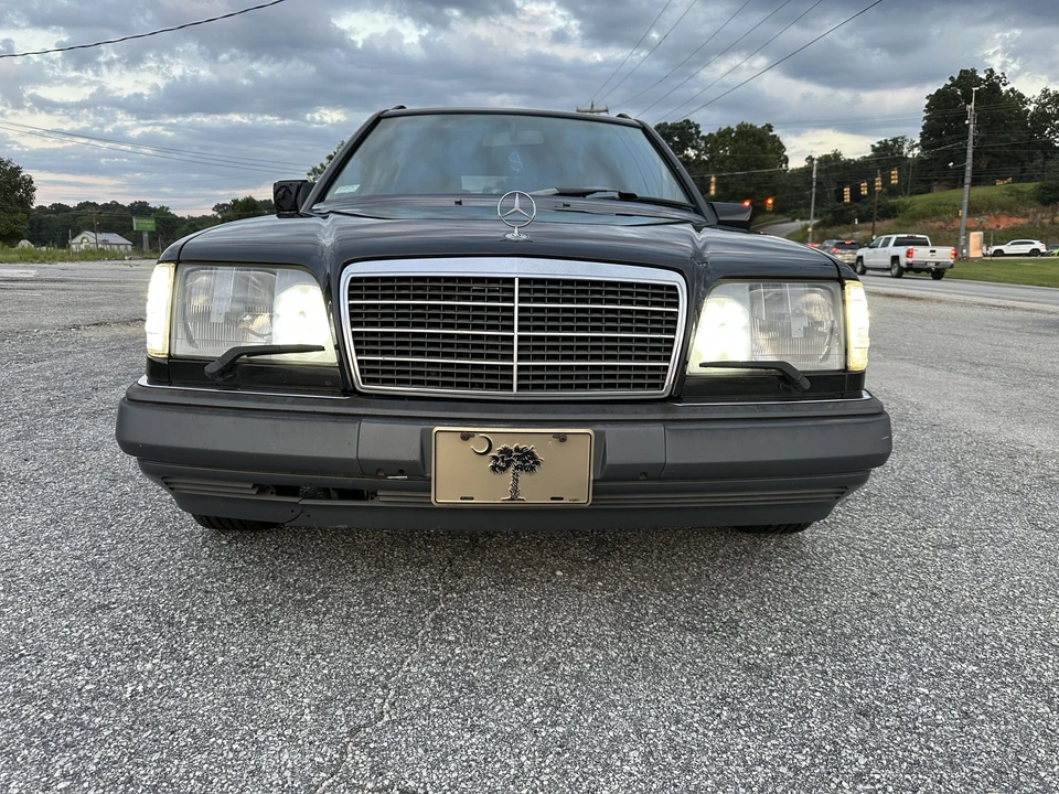 1995 Mercedes-Benz W124 E-Class - Image 14 of 31