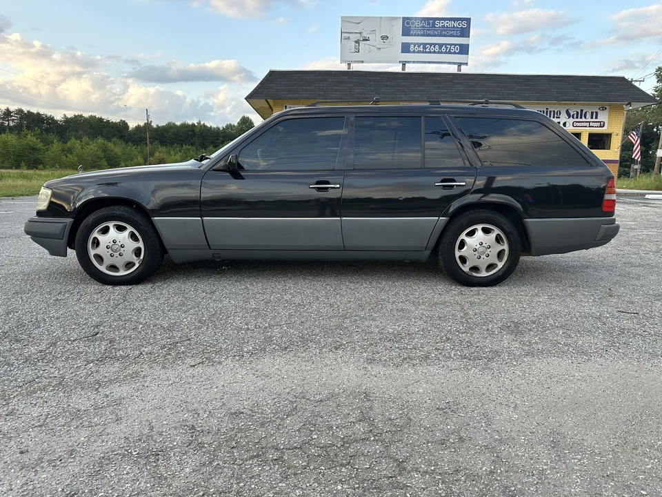 1995 Mercedes-Benz W124 E-Class - Image 7 of 31
