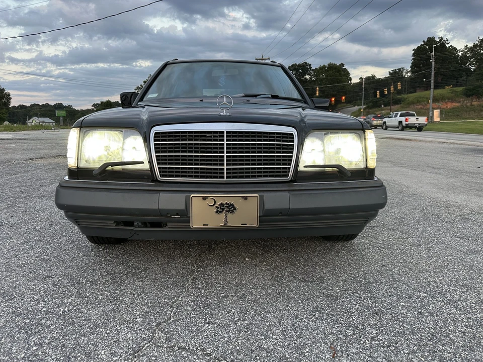 1995 Mercedes-Benz W124 E-Class - Image 15 of 31